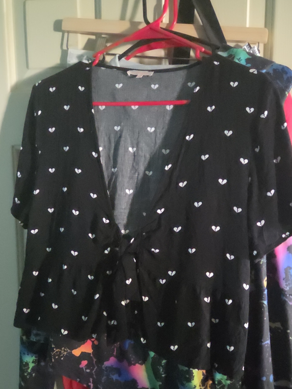 Black Heart-Print Tie-Front Women’s Blouse
